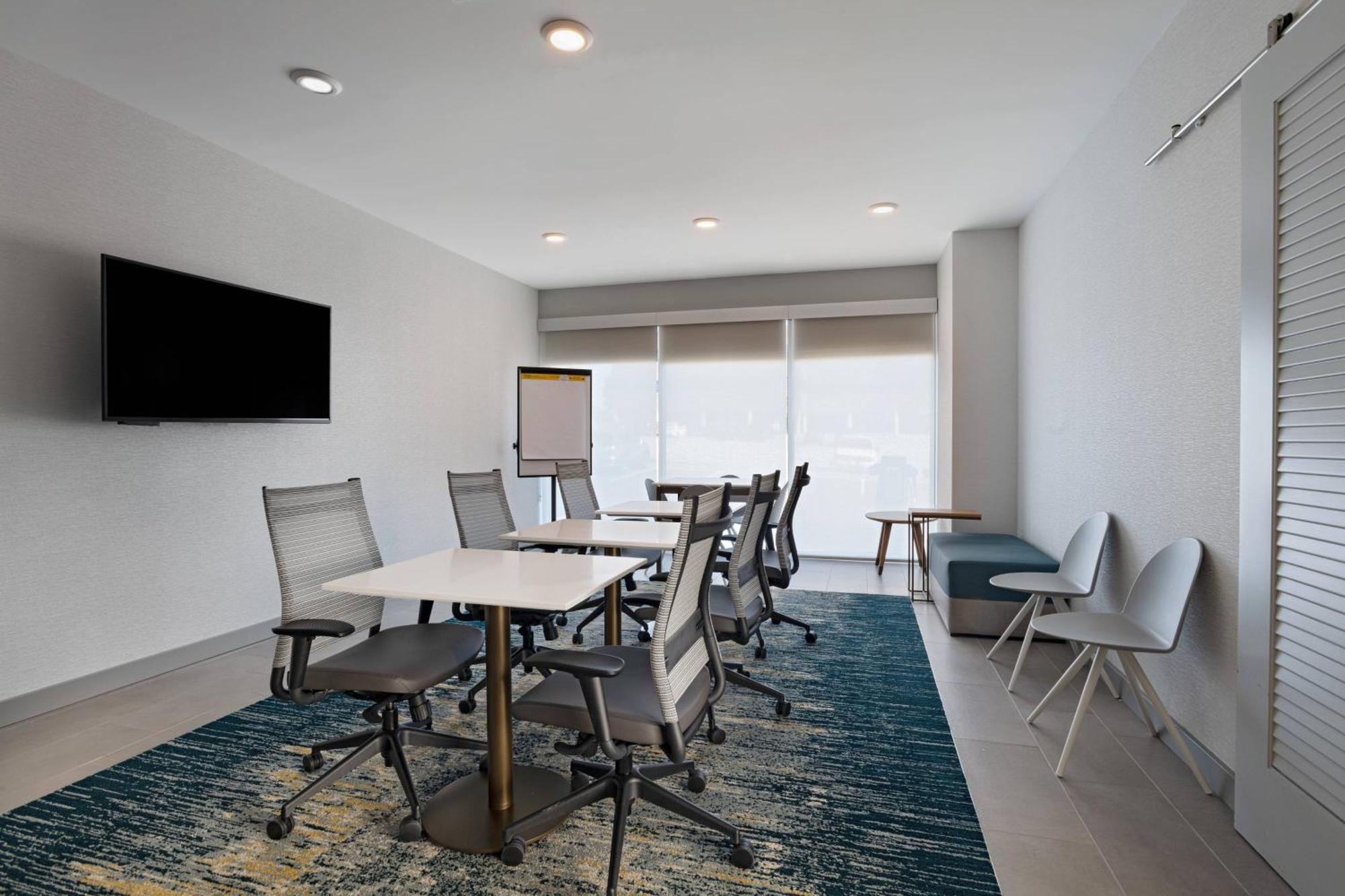 Towneplace Suites By Marriott Brentwood Bagian luar foto