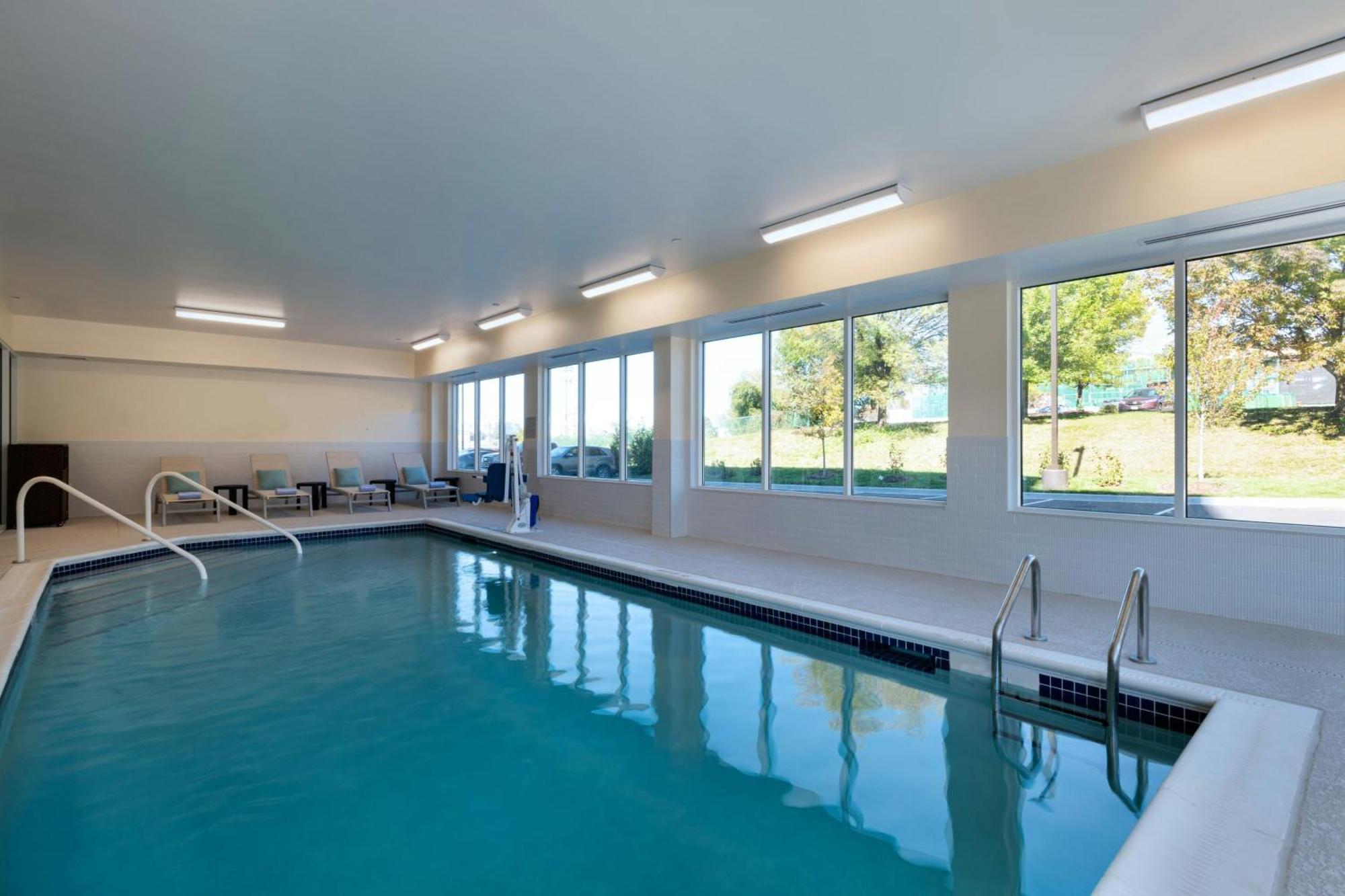 Towneplace Suites By Marriott Brentwood Bagian luar foto